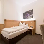 Anthony's Peaks & Pillows 4*