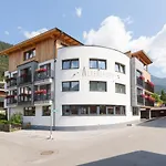 Anthony's Peaks & Pillows 公寓式酒店