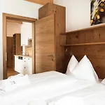 Anthony's Peaks & Pillows 4* Sankt Anton am Arlberg