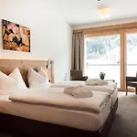 Aparthotel Anthony's Peaks & Pillows