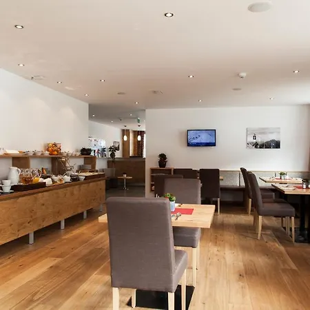 Apartmanhotel Anthony's Peaks & Pillows Sankt Anton am Arlberg