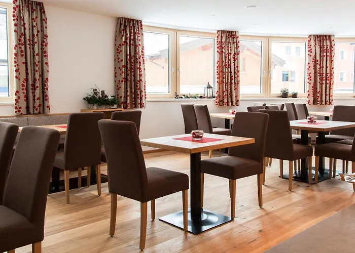 Anthony's Peaks & Pillows Apartmanhotel 4*
