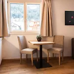 Anthony's Peaks & Pillows Aparthotel Sankt Anton am Arlberg