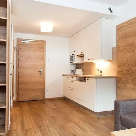 Aparthotel Anthony'S Peaks & Pillows 4*