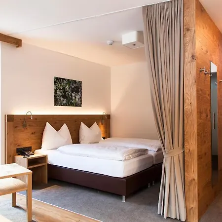 Anthony'S Peaks & Pillows 4*