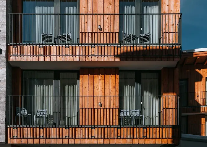 Anthony's Peaks & Pillows 4*